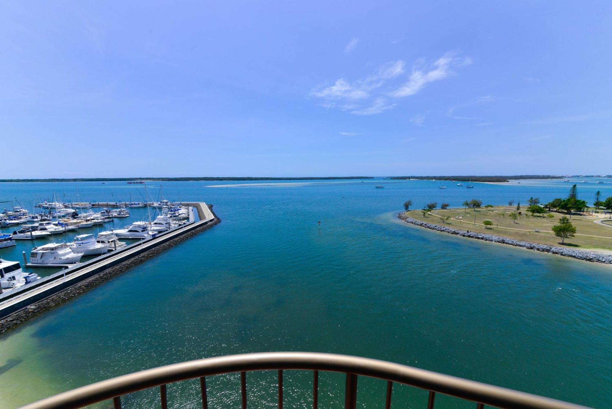 Broadwater Shores Waterfront Apartments Gold Coast Exterior foto