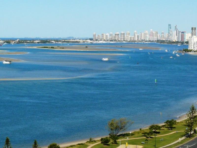 Broadwater Shores Waterfront Apartments Gold Coast Exterior foto